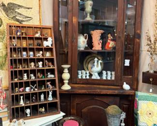 Antique Corner piece, collectible smalls