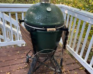 EXTRA LARGE GREEN EGG