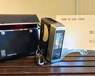 Sunpak GT8 camera flash.