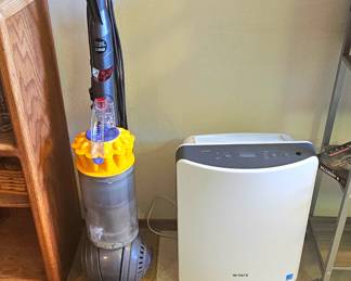 Dyson Ball Multi Floor vacuum cleaner & Winix HEPA 3-Stage Air Purifier.