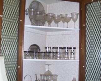 SET OF DRINKWARE WITH SILVER AND LETTER "S" ETC