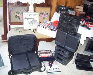 COMPAQ PRESARIO COMPUTER - DVD'S - CD'S - STEREO STUFF ETC