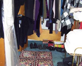 LADIES CLOTHING
