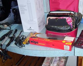 HAIR HELPERS - WOOD BATH STOOL - NEW UV DISINFECTING LAMP ETC