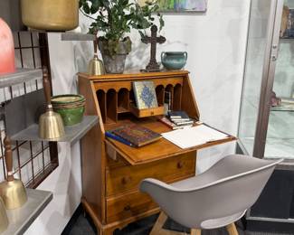 Vintage furniture (desk, chair... and Roseville Pottery)