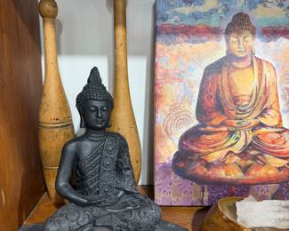 Buddha statue and artwork - Vintage Finds (Indian Clubs)