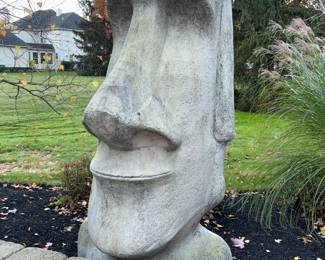 Approx. 5 foot fiberglass Easter island/tiki head 