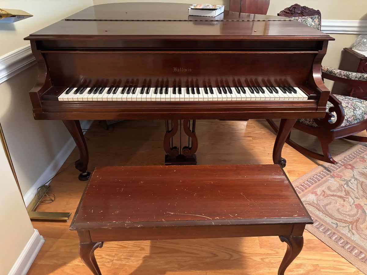 Fine Baldwin Baby Grand