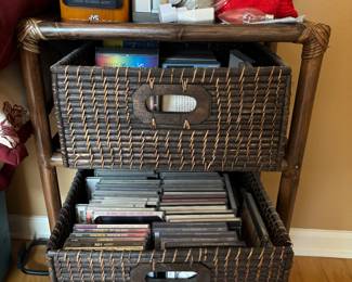 Cd player and cds