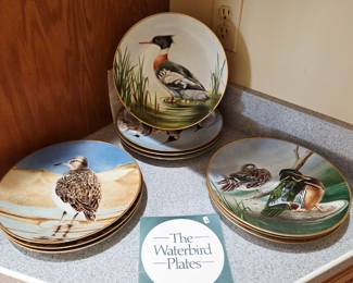 Set of waterbird plates
