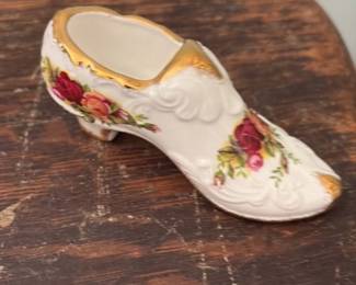 Royal Albert Old Country Roses Porcelain Shoe figurine