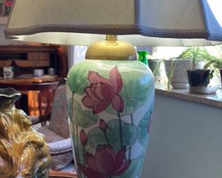 Vintage Lotus Flower Ceramic Table Lamp