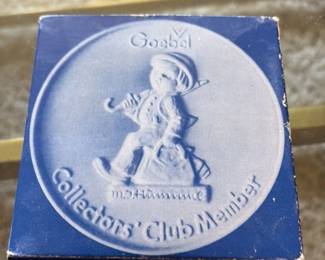 Goebel Collectors' Club Member Medallion