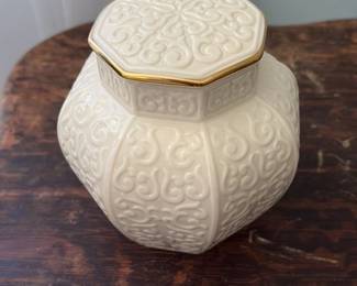 Lenox "Winter Greetings" Jar