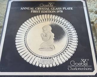 Goebel Annual Crystal Glass Plate - First Edition 1978