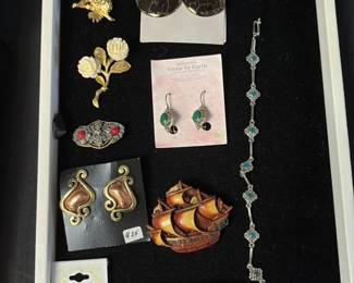 Assorted Vintage Costume Jewelry Collection 