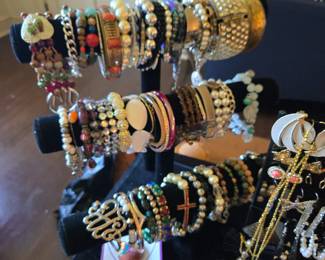 CostumeJewelry