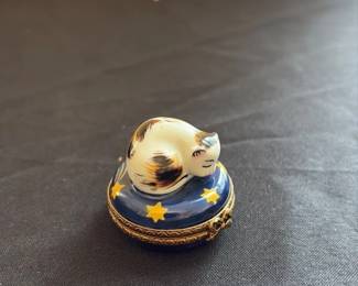 Limoges Porcelain Calico Cat Trinket Box
