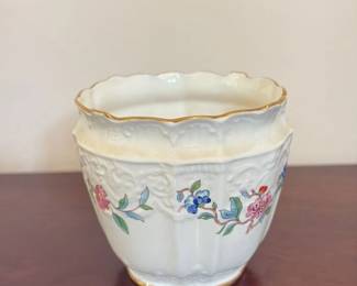 Aynsley Pembroke Reproduction of an Eighteenth Century Design Small Vase