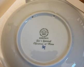 Bing & Grondahl "Jul i Bjornemet" Christmas Plate