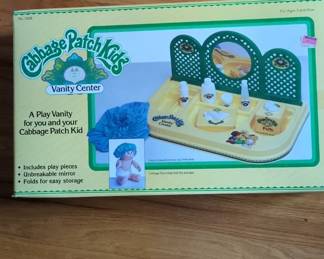Cabbage Patch Kids Vanity Center Box