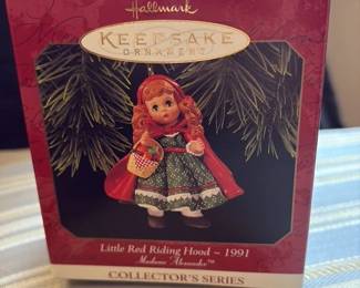 Hallmark Keepsake Ornament - Little Red Riding Hood by Madame Alexander (1991)