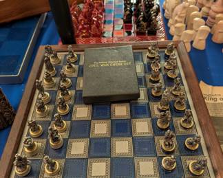 Civil war chess set by Franklin Mint