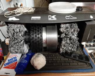 Shoe Polisher