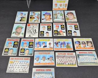 Lot #7 - Lot of 21 Topps 1970 Baseball Cards – Hal McRae Rookie Stars + Team Cards & Rookies