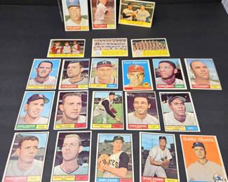 Lot #19 - 1958-60 Topps Baseball Card Lot (22) w/ Willie Mays Duke Snider Richie Ashburn Tony Kubek Frank Robinson HOF