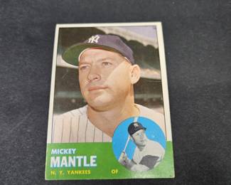 Lot #1 - 1963 Topps #200 Mickey Mantle New York Yankees HOF Legend Vintage Baseball Card