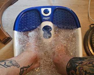 Working foot massage $8