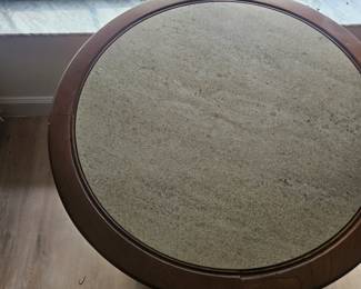 Here is the top of the round end table