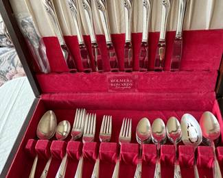 51pc Holmes and Edwards "Romance" silver plate set