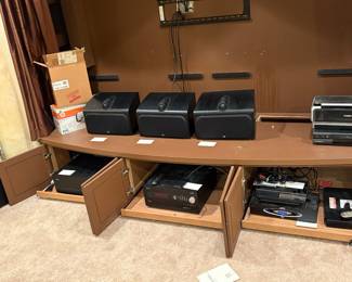 Stereo
Theatre