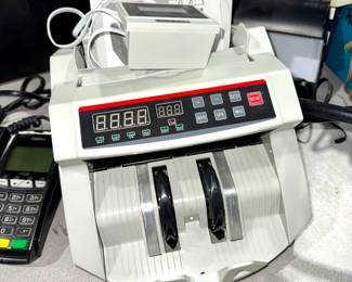 Cash counting machine