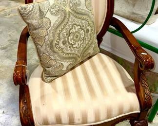 Chair & pillows