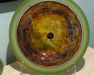 Impressive David Leppo hand-blown art glass centerpiece charger
