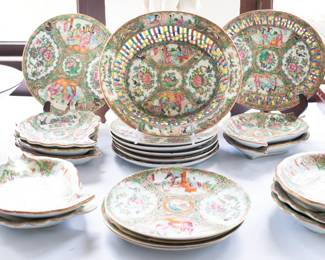 Selection of Chinese Rose Medallion