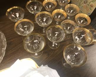 Assorted glasses.