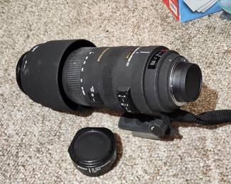 Sigma 80-400 zoom part on Nikon camera kit.