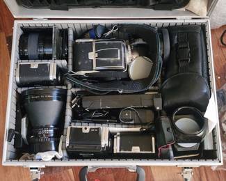 Hassleblad camera c500  1960s 3 lenses 5 backs, prism, extender , many filters all $1500