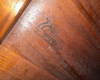 Marking on bottom of trestle table