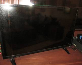 33" TV, Insignia Fire Stick