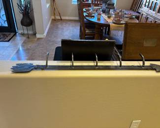 Arrow Designed Wall Hanging Racks