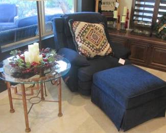 Recliner/Ottoman Combination, Casual Style