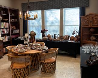 Kitchen Eating Area Overview