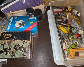 Lots of Vintage Fishing Luers 