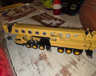 Vintage GROV die cast metal crane 