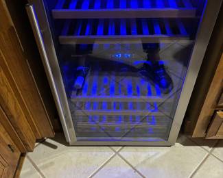 Danby Wine Cooler 19 X 32